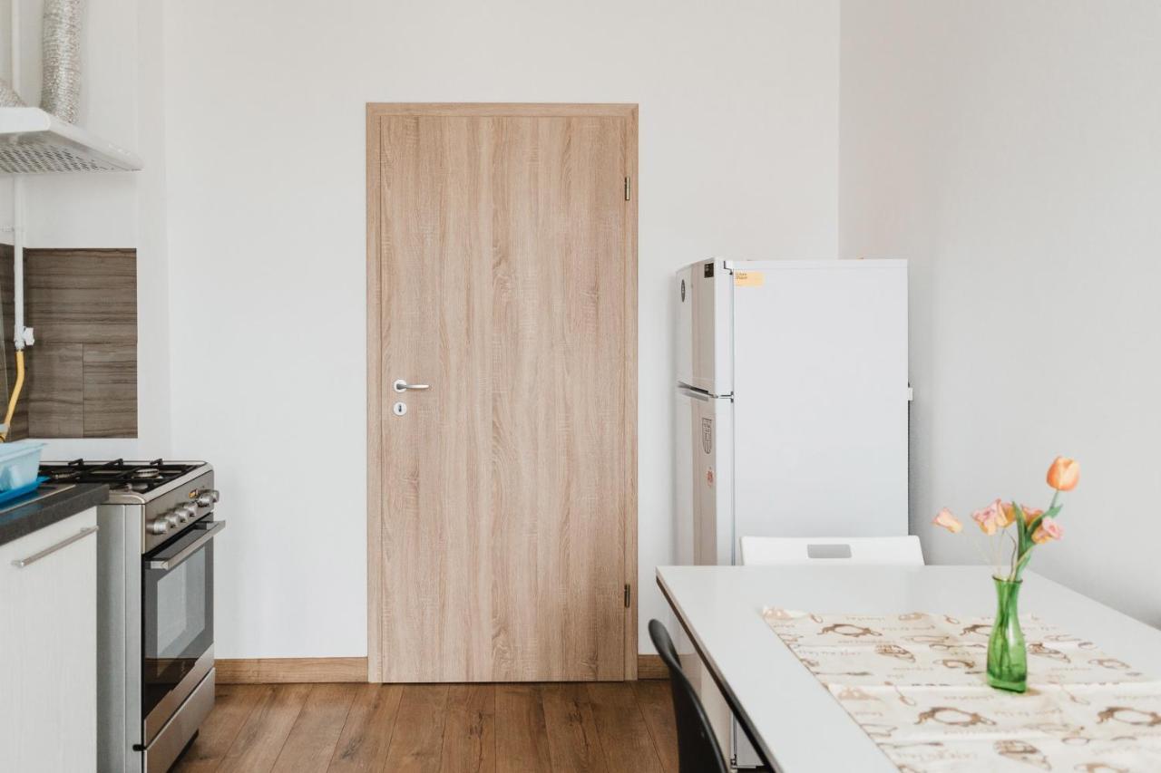 City View Apartment With Free Parking Kluż-Napoka Zewnętrze zdjęcie